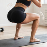 Tutorial-Gerakan-Squat-Yang-Benar-Untuk-Mengecilkan-Paha-Dan-Mengencangkan-Bokong